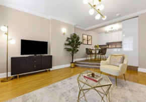 Central Charm: Stylish & Comfy 2BR Flat in Central